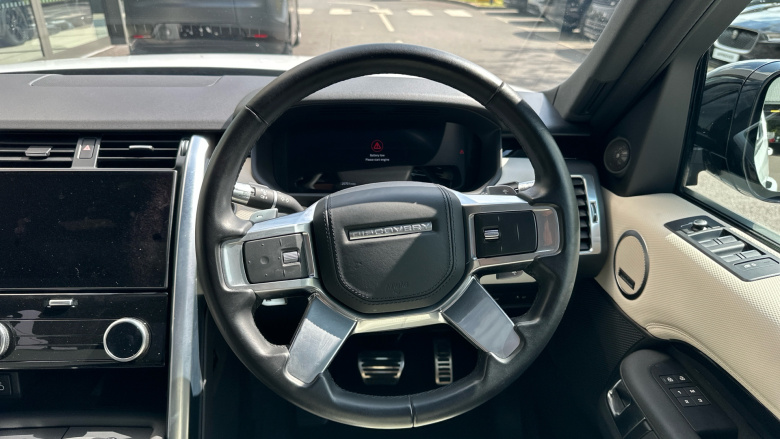 Land Rover Discovery 3.0 D300 R-Dynamic HSE 5dr Auto Diesel Station Wagon